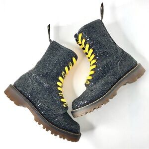 Vintage MIE Dr Martens Black Chunky Glitter 1490 England Lace Up Boots Women’s 6